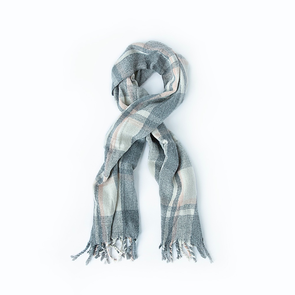 NWT ♡ Grey, Cream Tartan Scarf, ON SALE!